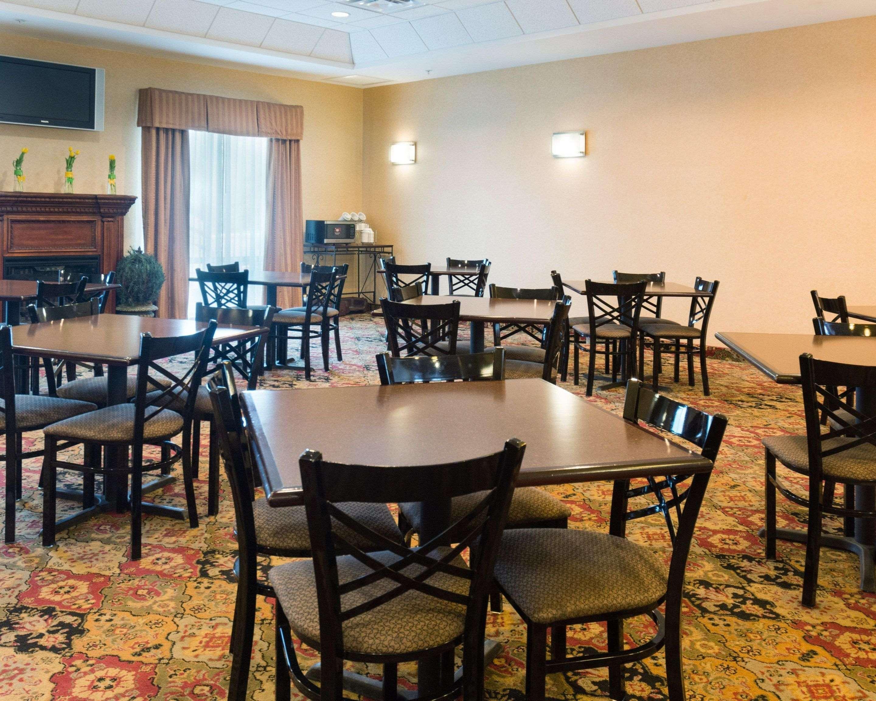 Comfort Suites Fredericksburg North Exteriör bild