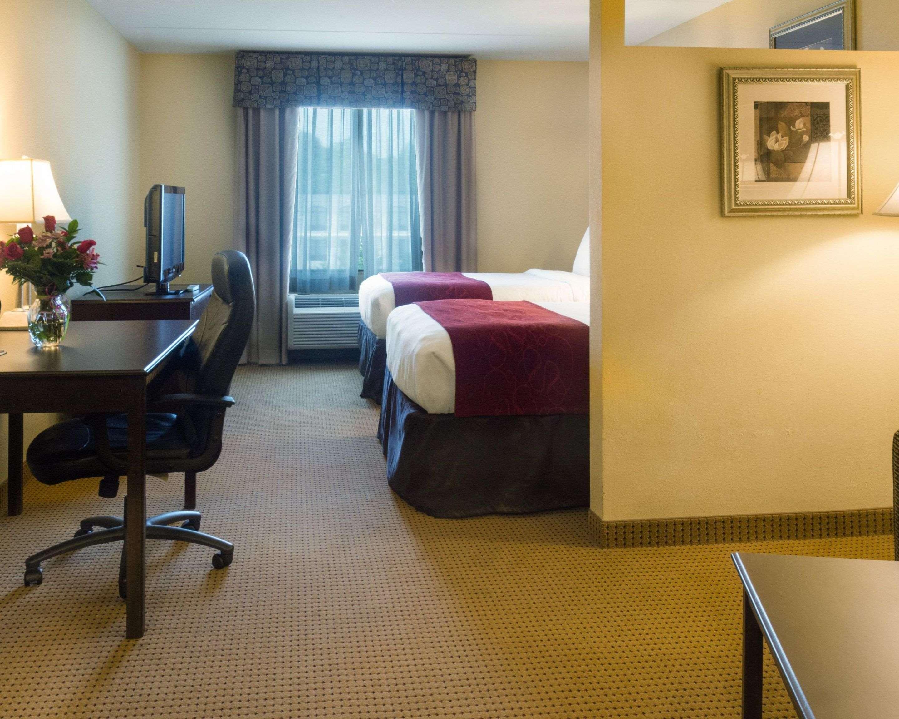 Comfort Suites Fredericksburg North Exteriör bild