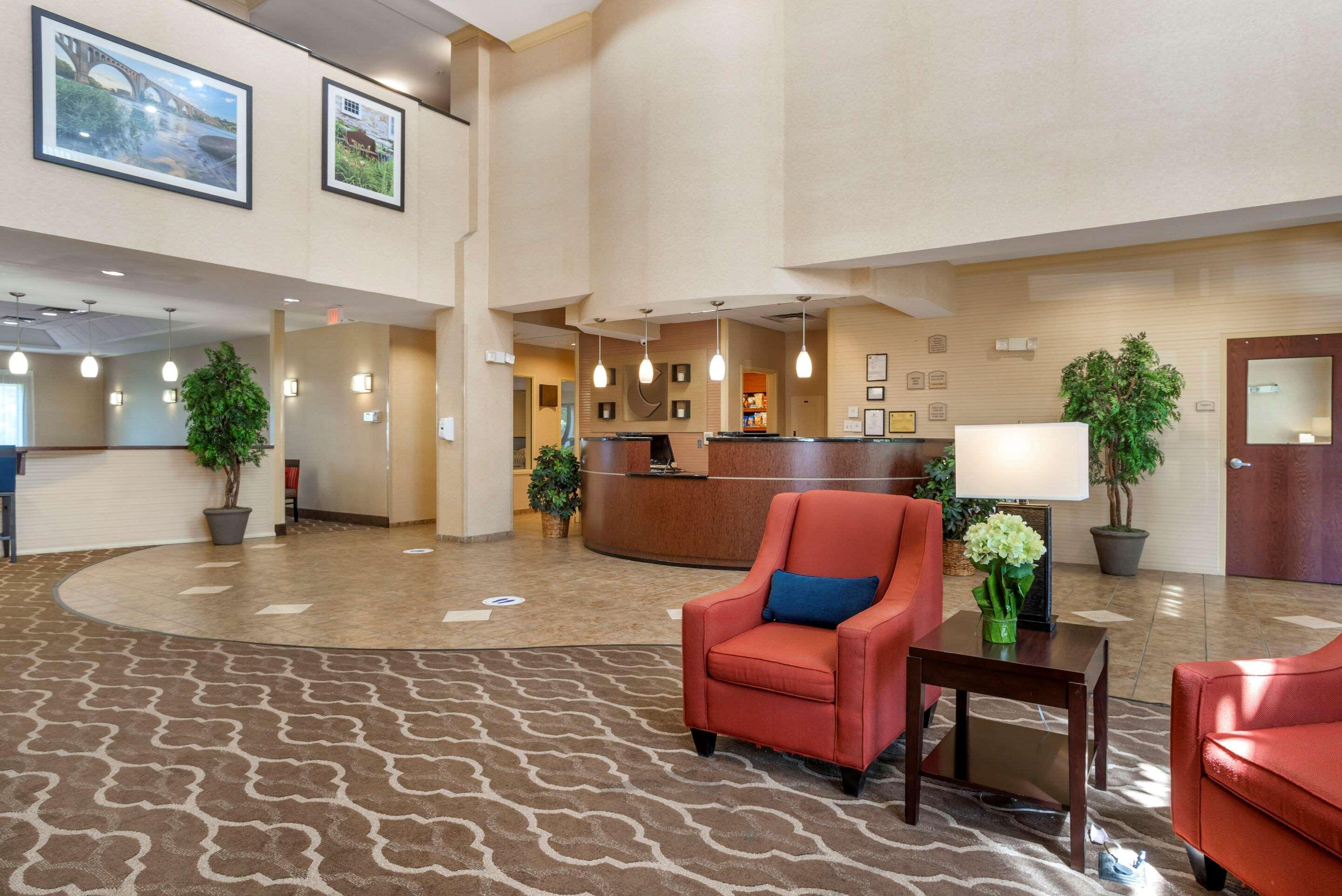 Comfort Suites Fredericksburg North Exteriör bild